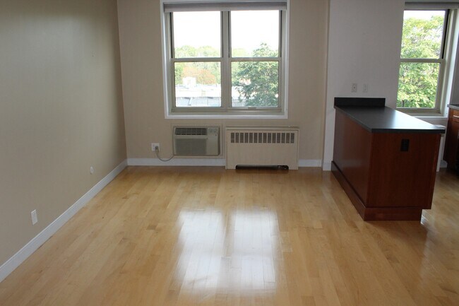 property at 11 Camelot Ct