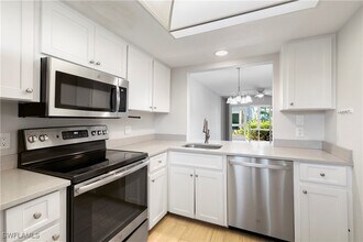 1008 Manatee Rd in Naples, FL - Building Photo - Building Photo