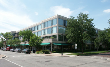 1100 Central Ave in Wilmette, IL - Building Photo - Building Photo