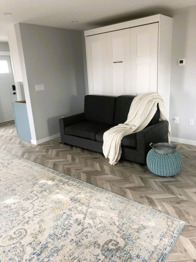 1401 Lake Shore Dr in Long Beach, IN - Building Photo - Building Photo