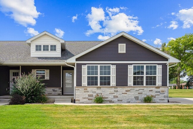 property at 3016 Sherwood Dr
