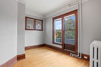 2933 N Maryland Ave in Milwaukee, WI - Building Photo - Building Photo