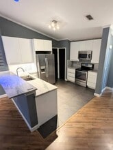 5339 Peach Blossom Blvd in Port Orange, FL - Foto de edificio - Building Photo