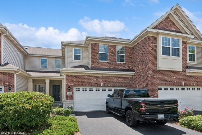 property at 2814 Henley Ln