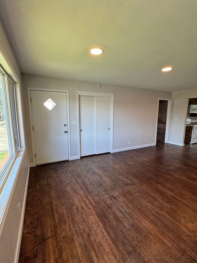 1109-1113 N 18th St in Bismarck, ND - Building Photo - Building Photo