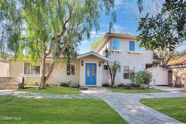 4539 Mammoth Ave in Los Angeles, CA - Building Photo - Building Photo