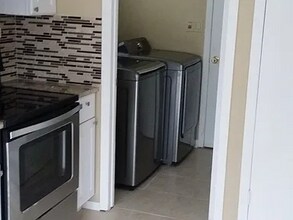 124 Bluebird Dr, Unit 3D in Hillsborough, NJ - Building Photo - Building Photo