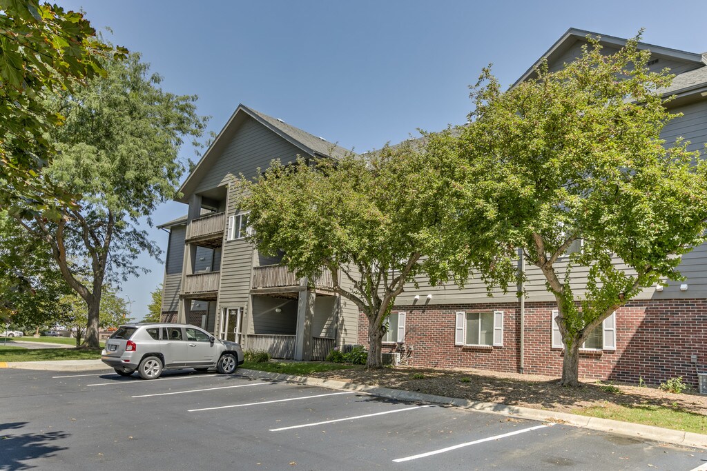 Southfield La Vista, NE Apartments