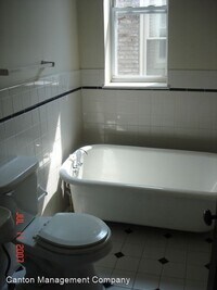 2528 E Baltimore St photo'