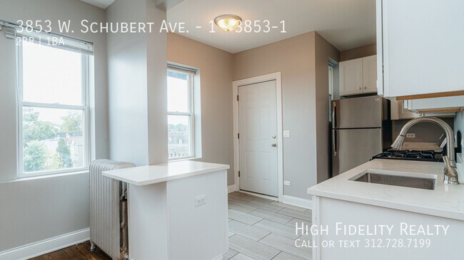 3853 W Schubert Ave in Chicago, IL - Building Photo - Building Photo