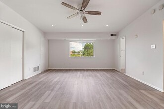 7521 Riverdale Rd in New Carrollton, MD - Building Photo - Building Photo