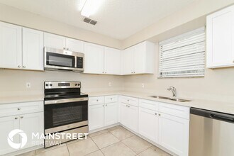 2230 Gabarone Blvd in Auburndale, FL - Foto de edificio - Building Photo