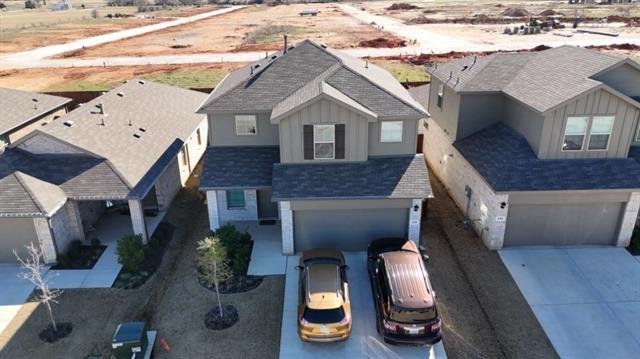 212 Running River Dr in Boyd, TX - Building Photo