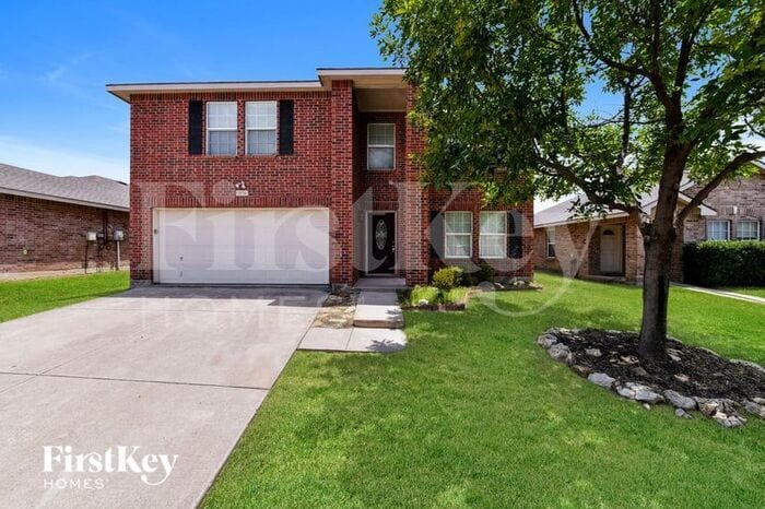 1836 Kittredge Way in Justin, TX - Foto de edificio