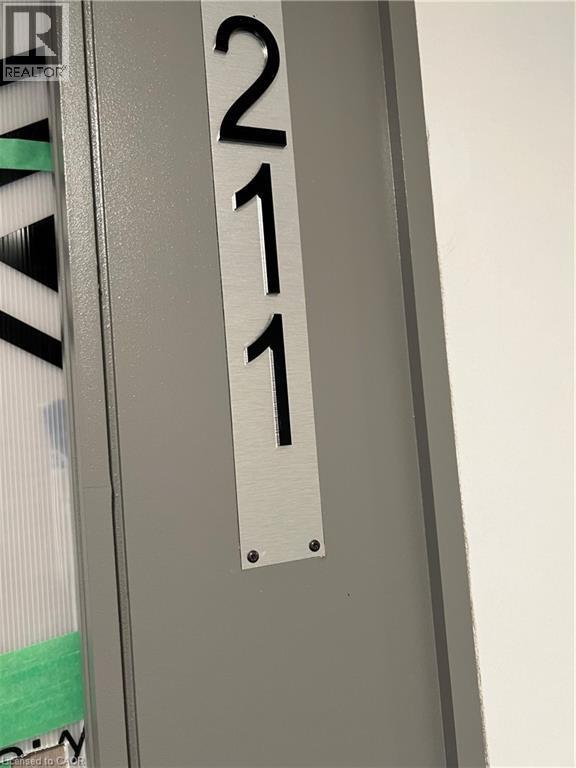 370 Martha St in Burlington, ON - Building Photo - Building Photo