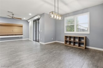 7894 Bristol Cir in Naples, FL - Building Photo - Building Photo