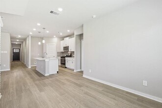 14318 Azalea Tree Dr in Magnolia, TX - Foto de edificio - Building Photo