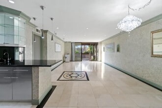 7742 Redlands St in Los Angeles, CA - Building Photo - Building Photo