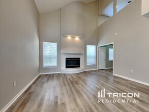 528 Little Lake Ct in Winter Haven, FL - Building Photo - Building Photo