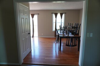 37 Ems D22A Ln in Syracuse, IN - Building Photo - Building Photo