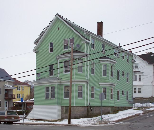 722-724 Locust St in Fall River, MA - Building Photo - Building Photo