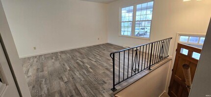 5297 W 100 S in Wabash, IN - Foto de edificio - Building Photo