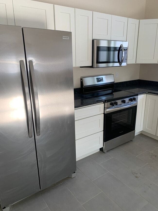 7056 Shore Ln in Lisbon, OH - Building Photo - Building Photo