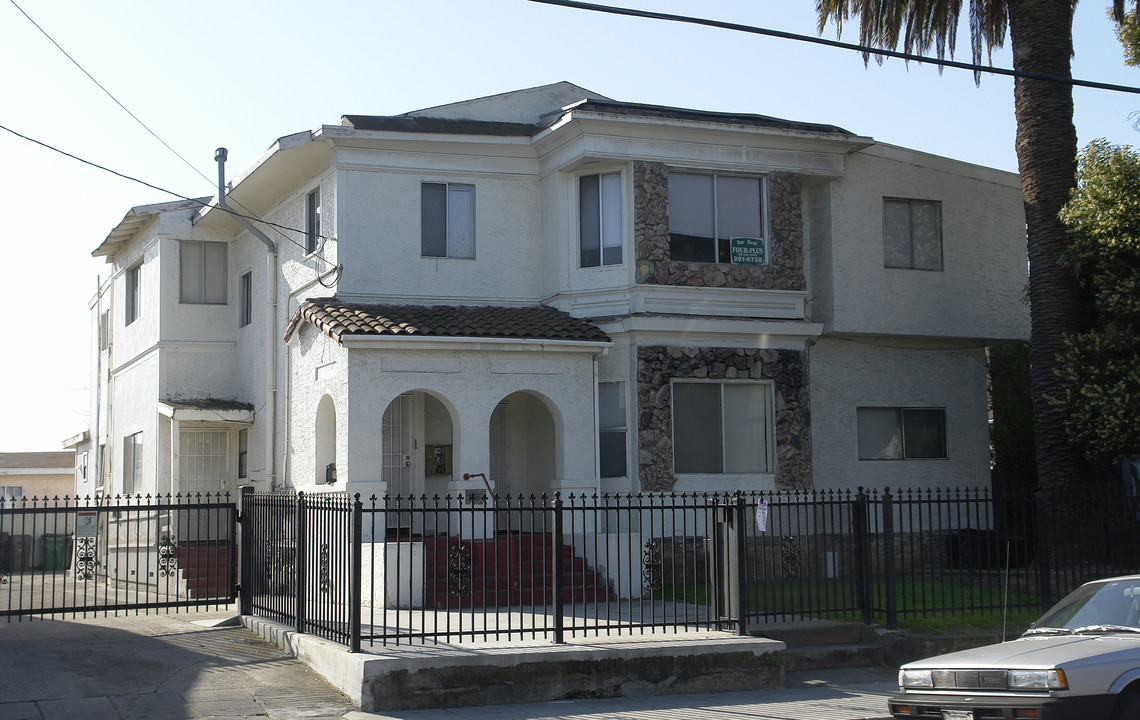 1932-1934 Seminary Ave in Oakland, CA - Foto de edificio