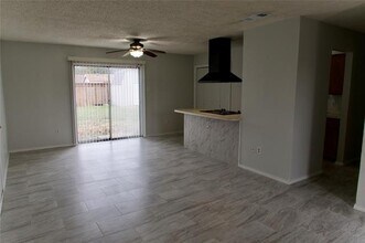 4735 Pecan Meadow Dr in Dallas, TX - Building Photo - Building Photo