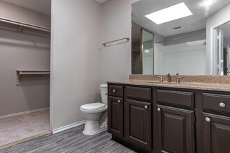 Park Place Apartments in Euless, TX - Building Photo - Interior Photo