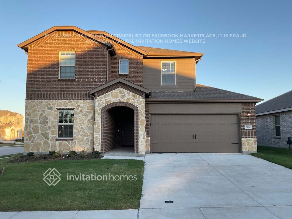 7432 Mayplace Dr in McKinney, TX - Building Photo