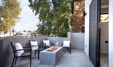 4429 Tujunga Ave in Los Angeles, CA - Building Photo - Building Photo