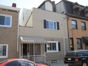 139 S 15th St in Pittsburgh, PA - Building Photo - Building Photo