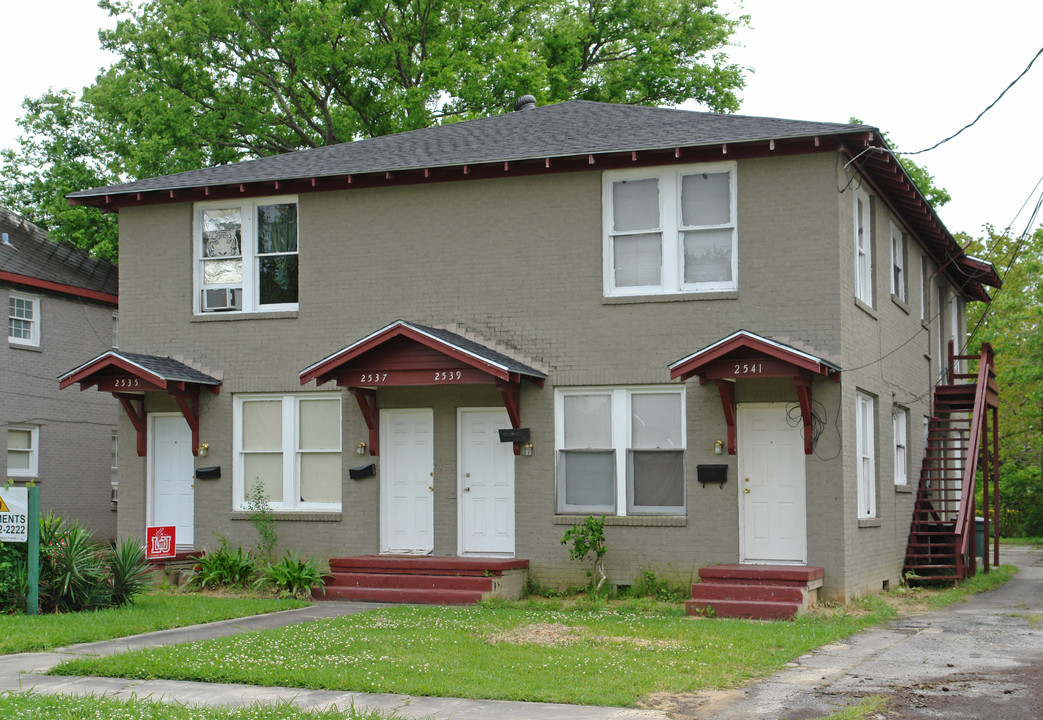 2535-2541 Broadway in Beaumont, TX - Building Photo