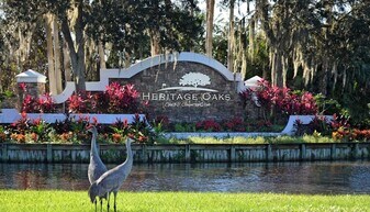 5360 Hyland Hills Ave in Sarasota, FL - Building Photo