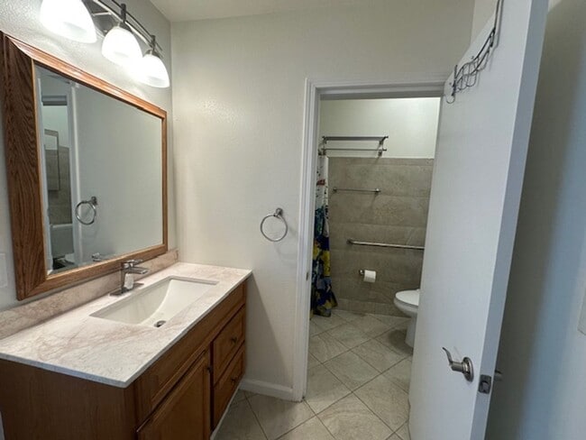 33 Orange St in Woodland, CA - Building Photo - Building Photo
