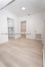 111 SW 31st Ct in Miami, FL - Foto de edificio - Building Photo