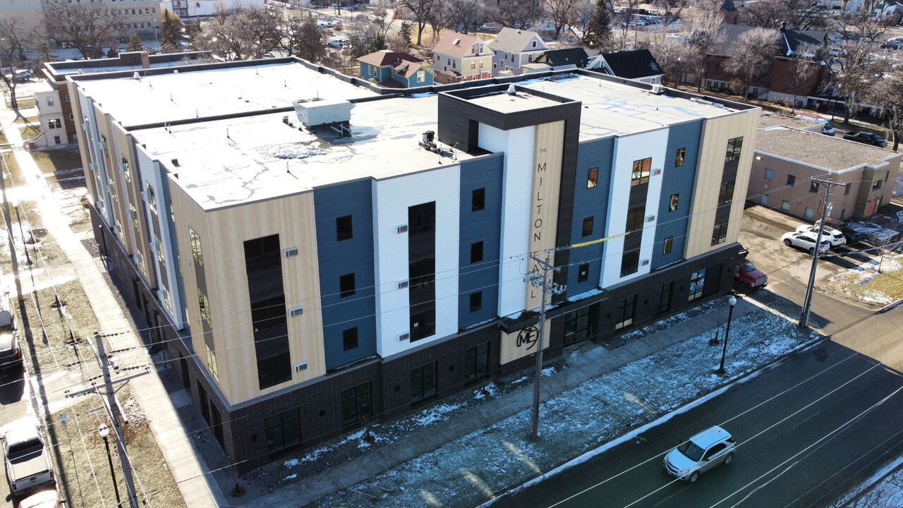 Milton Earl in Fargo, ND - Building Photo