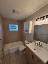 6080 Ellison Ave in Omaha, NE - Building Photo - Building Photo