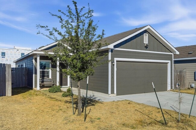 1106 Cattail Ln in Bastrop, TX - Building Photo - Building Photo