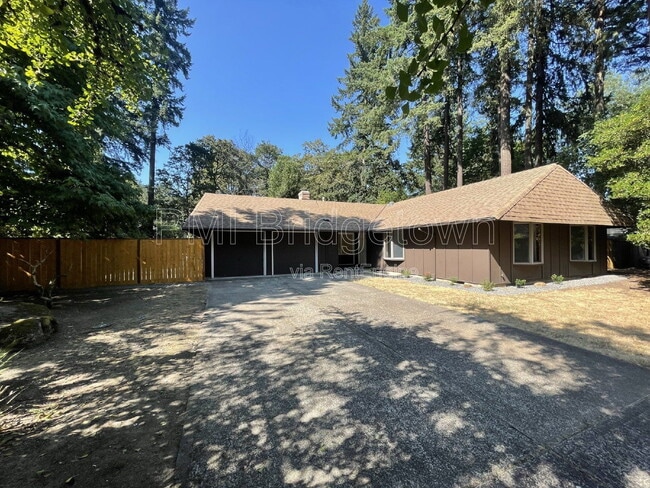 property at 5133 SW Timbergrove St