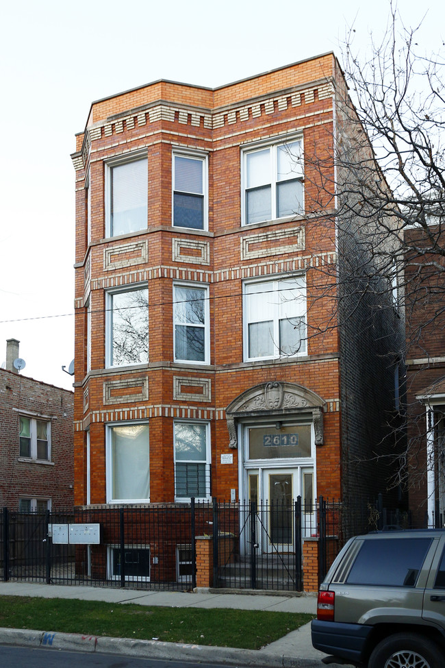 2610 W Thomas St in Chicago, IL - Building Photo - Building Photo