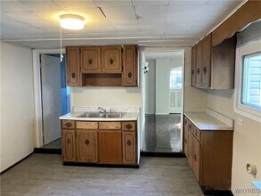 50 Carl St in Buffalo, NY - Building Photo - Building Photo