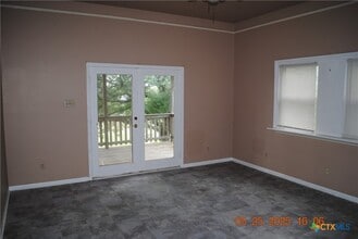 817 Santa Maria Rd in Salado, TX - Building Photo - Building Photo