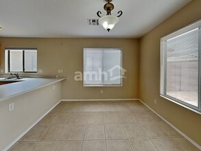 10614 W Monte Vista Rd in Avondale, AZ - Building Photo - Building Photo