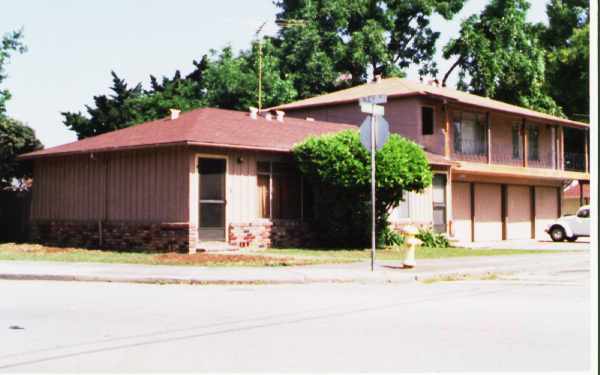 1001 Madera Ave in Menlo Park, CA - Building Photo - Building Photo