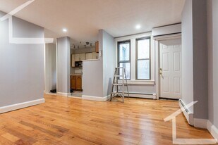 198 Allston St in Boston, MA - Building Photo