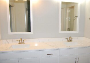 377 Palm Dr in New Smyrna Beach, FL - Building Photo - Building Photo