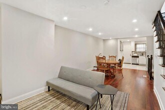 2031 S Beechwood St in Philadelphia, PA - Building Photo - Building Photo