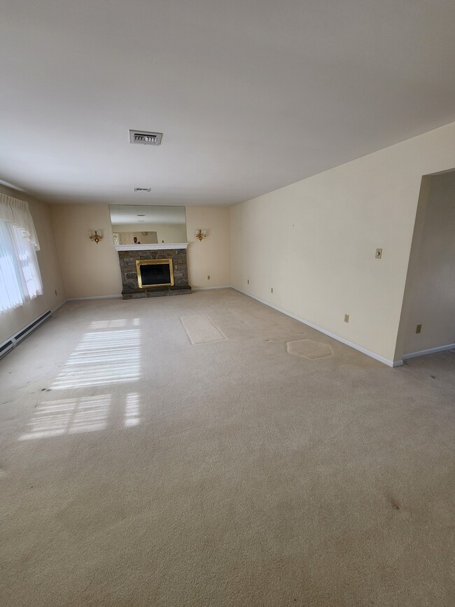 5 Birch Dr in Willow Street, PA - Building Photo - Building Photo